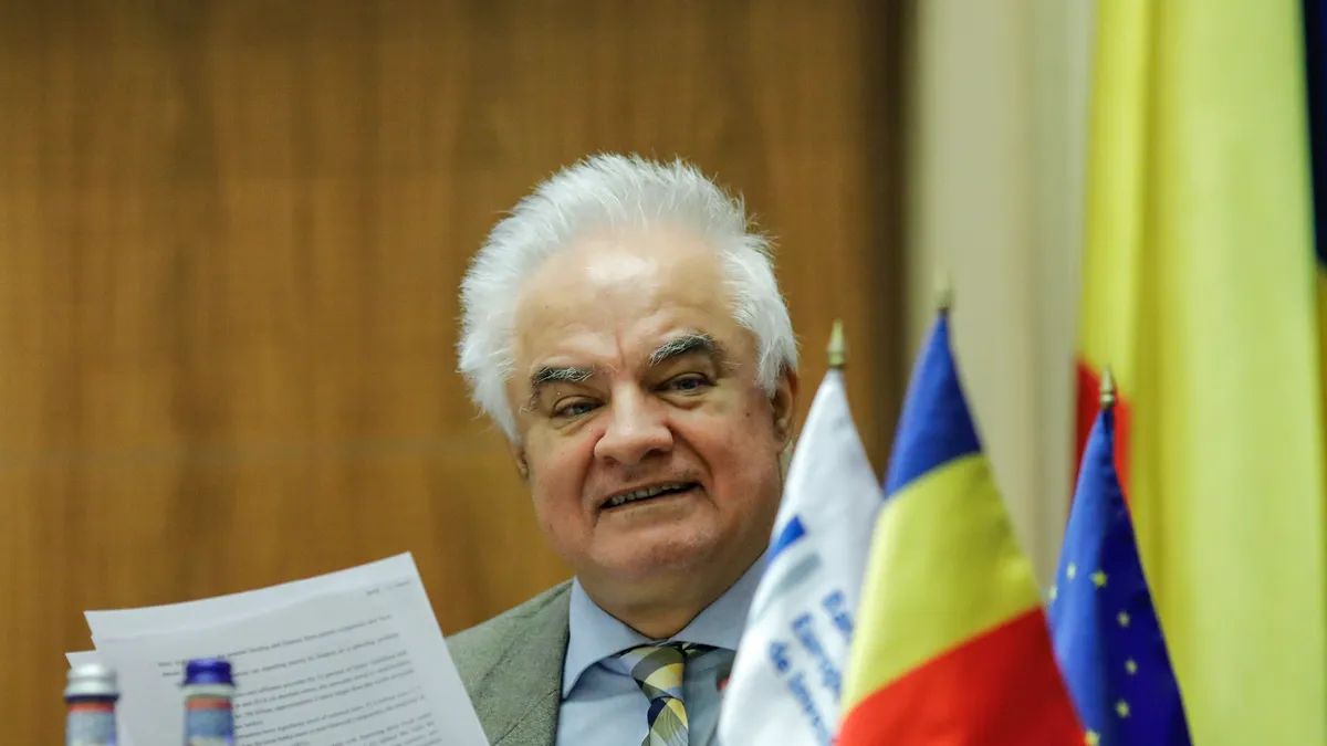 Eugen Rădulescu, consilierul lui Mugur Isărescu, avertizează: România nu mai poate plăti împrumuturi (sursa: Inquam Photos/George Călin)