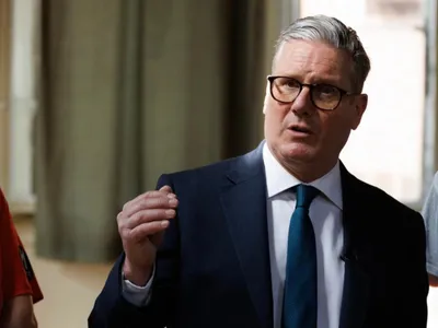 Al patrulea arestat în cazul Starmer (sursa: Facebook/Keir Starmer)