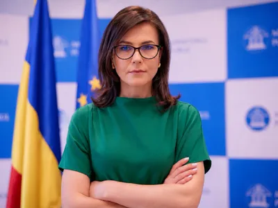 De Ziua Jusatiției, șefa procurorilor, Cristina Chiriac, s-a photoshopat puțin. Și Savonea a făcut-o