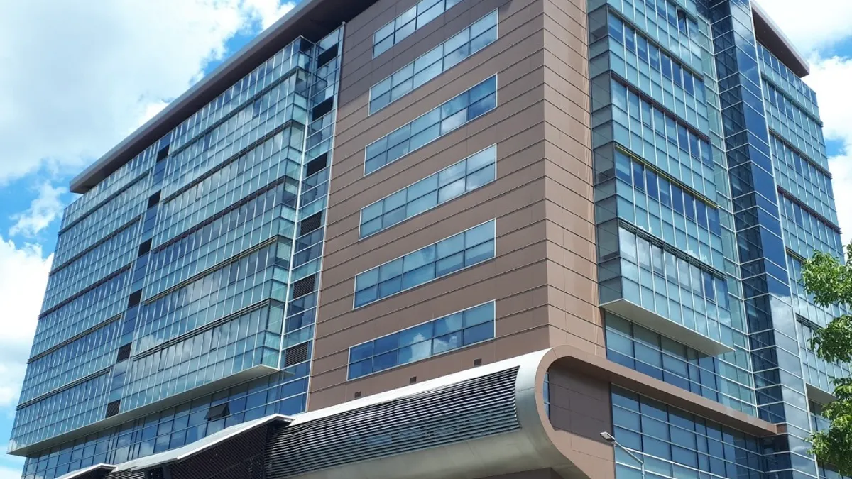 Procurorii efectuează percheziții la sediul SNSPA (sursa: Facebook/SNSPA)