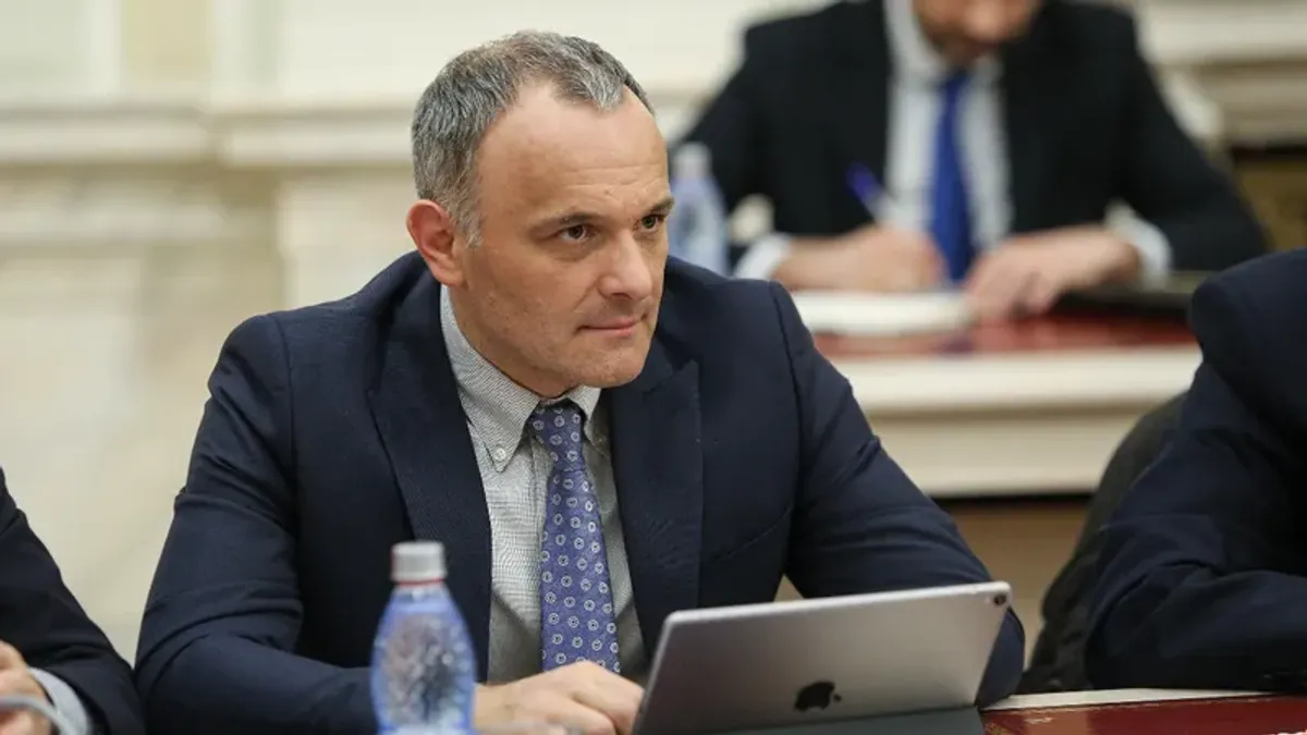 Șeful Hidroelectrica, politruc UDMR, nu pleacă, deși România va pierde din PNRR Foto: Inquam/George Calin