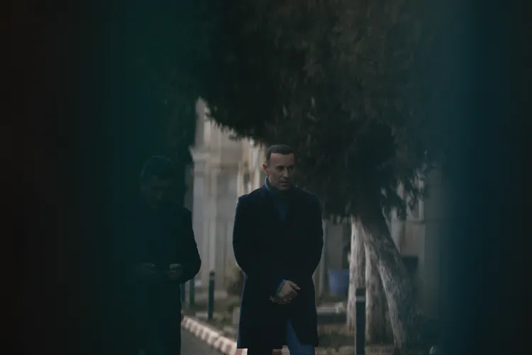 Baronul PNL Dumitrescu, chirie de nabab (sursa: Inquam Photos/Octav Ganea)