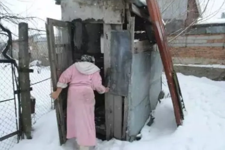 Circa 7,8 milioane cetățeni nu au locuințe cu canalizare Foto: Twitter