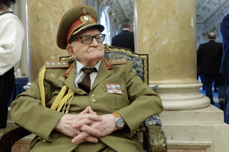 Veteranii de război, umiliți de stat (sursa: Inquam Photos/George Călin)