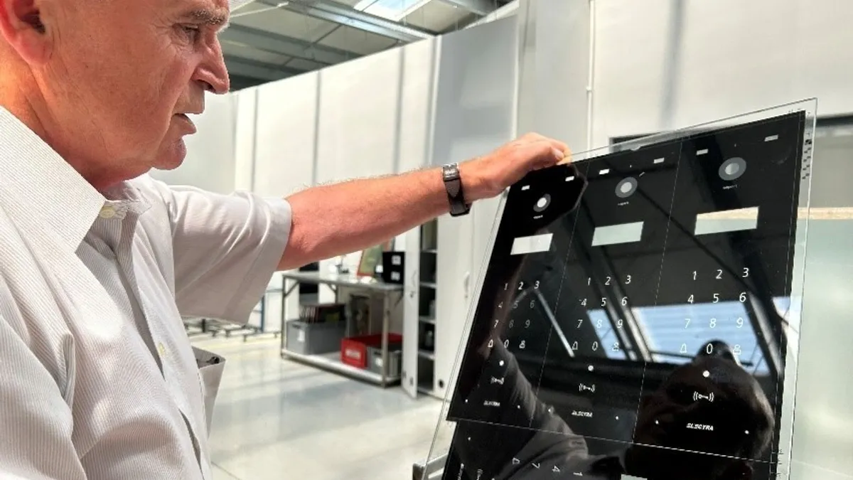 O firmă românească creează interfonul inteligent (sursa: ziaruldeiasi.ro)