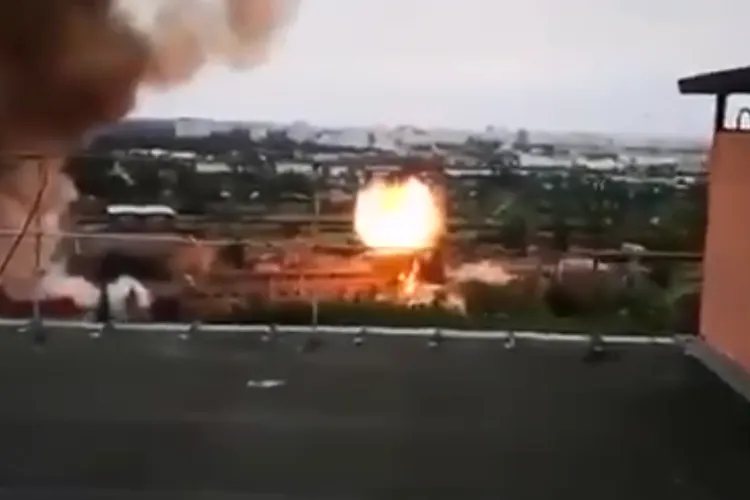 Atacuri aeriene în Kiev (sursa: Twitter/@HaMuFa2020)