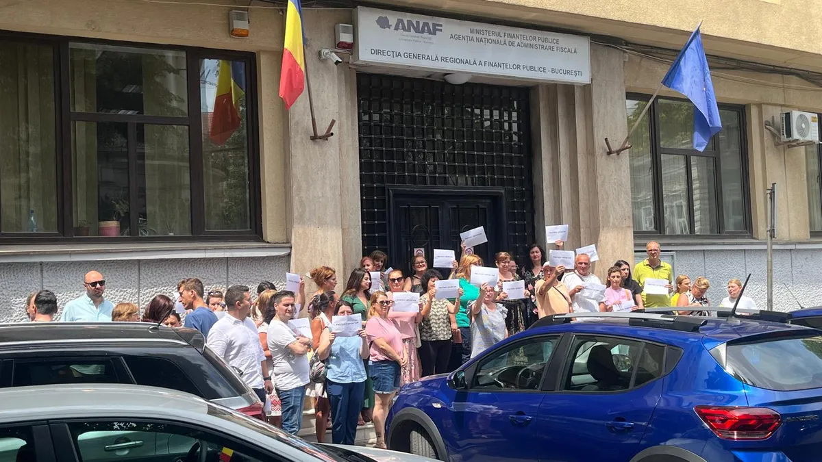 Salarii consistente, plus multe sporuri, pentru angajații ANAF București Foto: Facebook Finante Sed Lex
