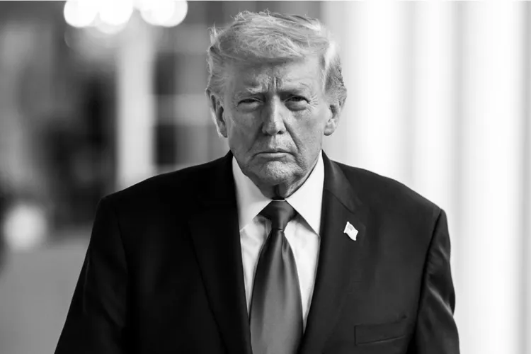 Trump amenință Iranul, dar vorbește de acord (sursa: Facebook/The White House)