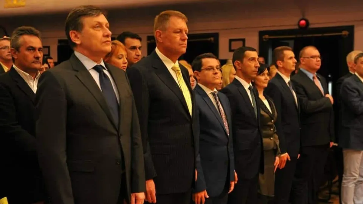 În 2014, Antonescu se bătea ca Iohannis să fie adus la București Foto: Facebook Crin Antonescu