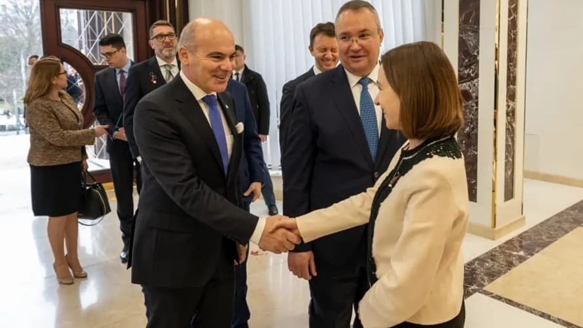 Lideri PNL, acuzații pline de frustrare la adresa Maiei Sandu și a lui Nicușor Dan Foto: Facebook Rares Bogdan