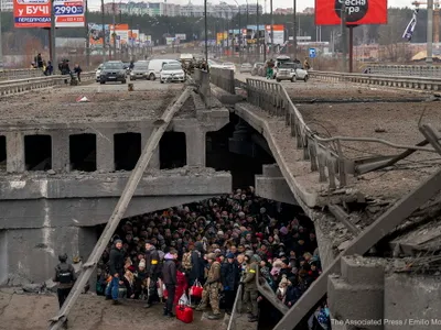 Drama ucrainenilor prinși în războiul Rusiei în Ucraina. Sursă imagine: Twitter @EmilioMorenatti