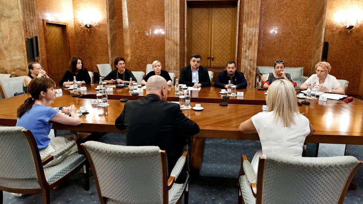 Magistrații amenință cu proteste pentru pensii (sursa: Facebook/Guvernul României)