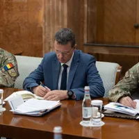 Moșteanu ascunde în CV-urile oficiale că nu are diplomă pentru masterul făcut la Universitatea București (sursa: Facebook/Ionuț Moșteanu)