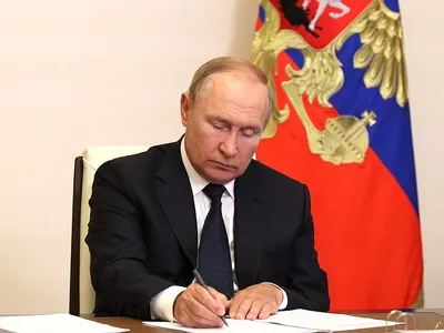 Putin construiește o armată din pix (sursa: kremlin.ru)