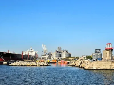 Administrația portului a știut să cumpere sisteme anti-dronă. Dar doar pentru dronele aeriene Foto: portofconstantza.com
