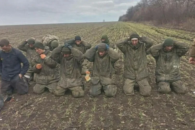 Soldați ruși capturați în Ucraina - Facebook/Armata Ucrainei