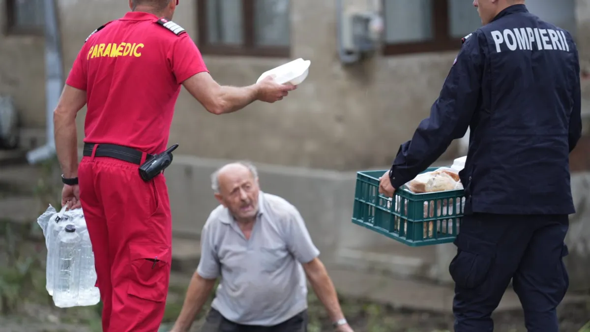 Ajutoare guvernamentale pentru victimele din Suceava (sursa: Facebook/IGSU)