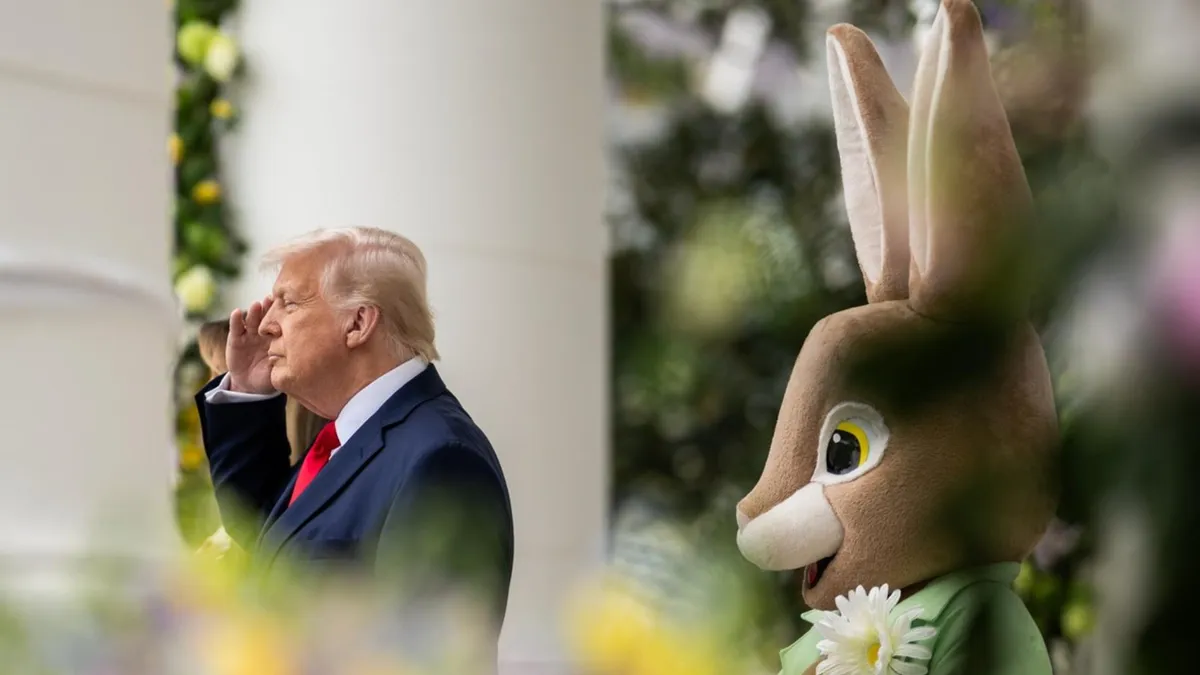 Trump vrea deportări rapide, fără procese (sursa: Facebook/The White House)