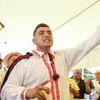 Simion dă petrecere de ziua sa: fără cadouri, dar banii s-ar trimite în contul copilului său