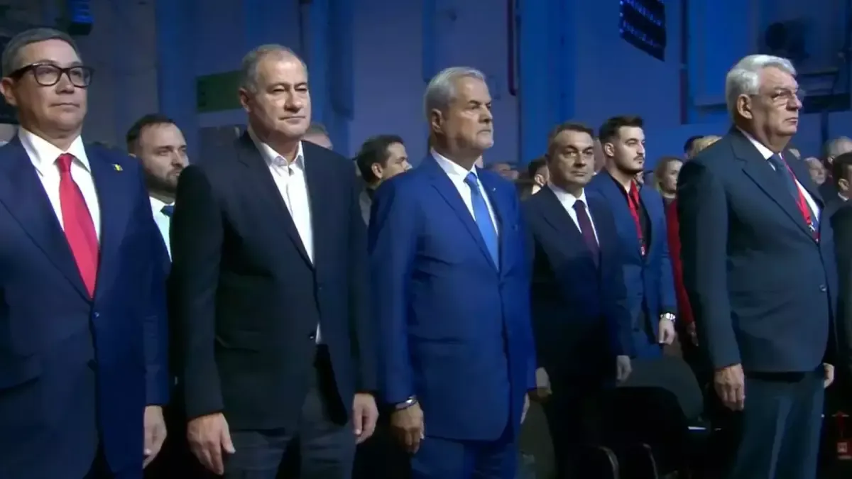 Până și Adrian Năstase își bate joc de dispariția liderilor PSD după apariția dezvăluirilor Recorder Foto: Observator News