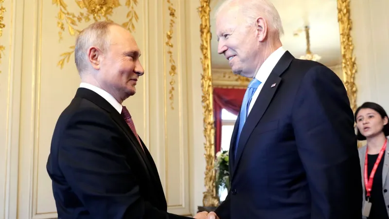 Biden și Putin, mister la telefon (sursa: kremlin.ru)