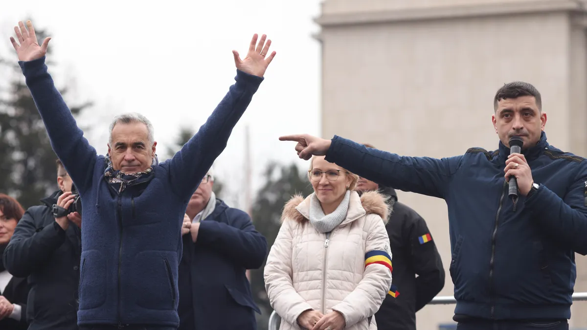 Georgescu nu se grăbește să-și depună candidatura, ca nu cumva Simion să-i ia locul, dacă este respins Foto: Inquam/George Calin