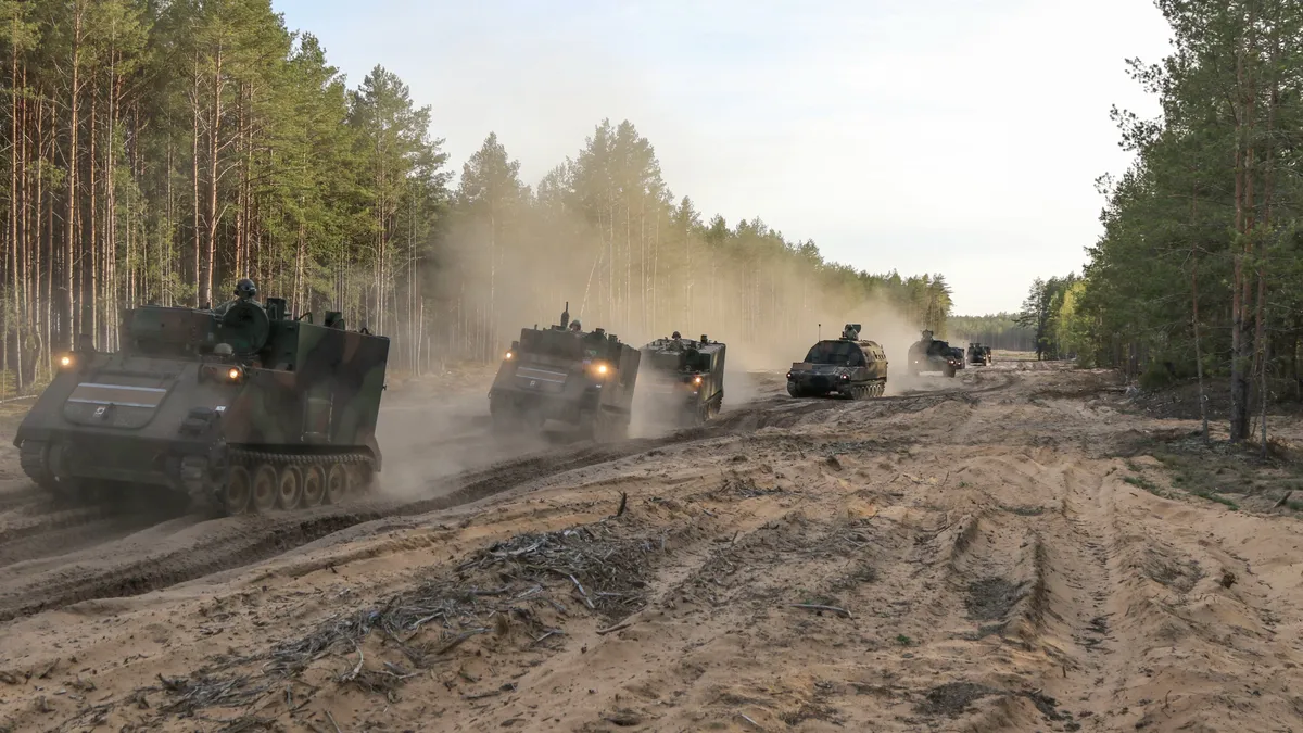 Statele baltice vor mai multe trupe NATO la granița cu Rusia Foto: Twitter National Guard