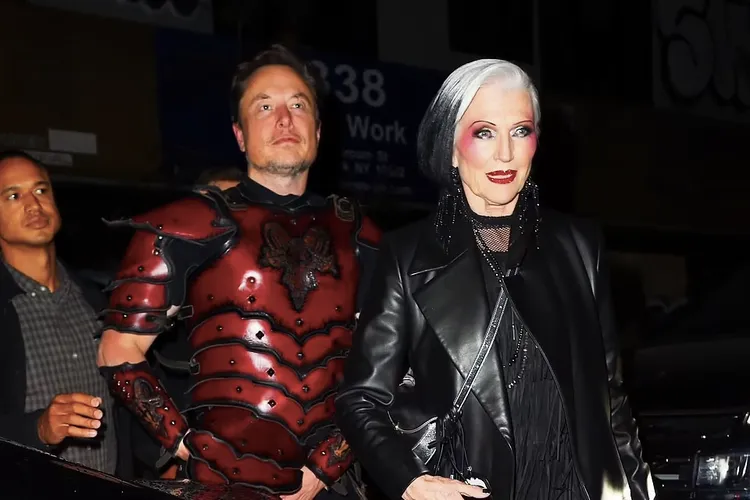 Primele imagini - Elon Musk de Halloween (sursa: Daily Mail)