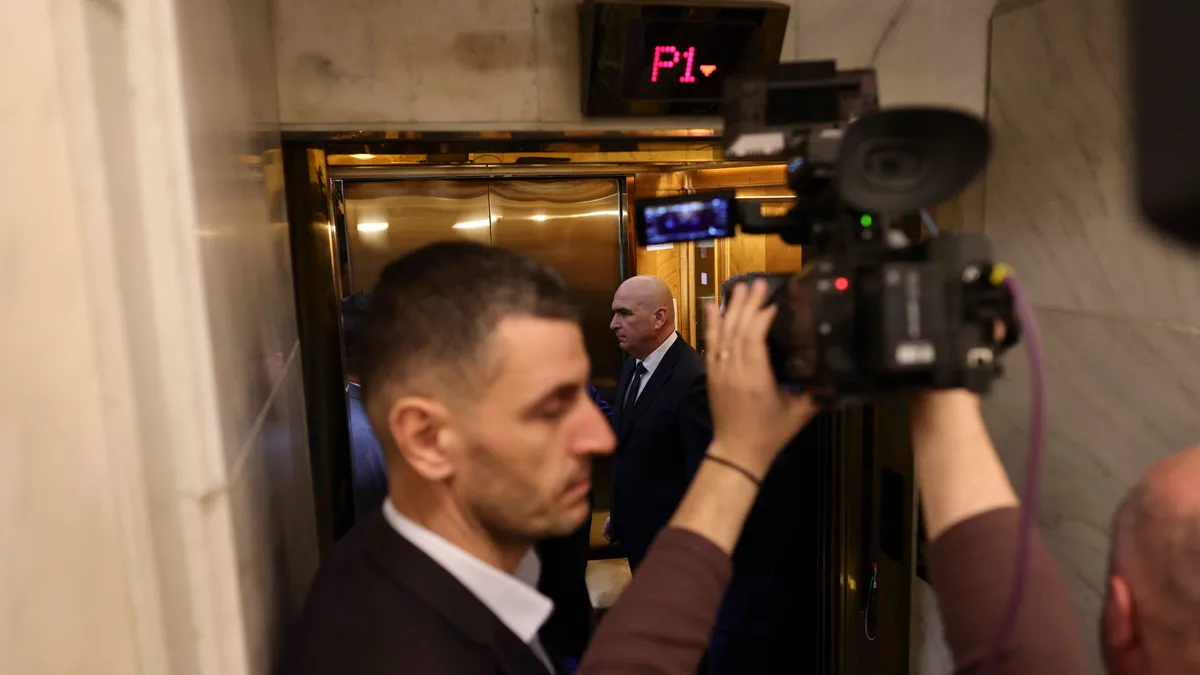 Bolojan spune ce s-ar întâmpla dacă companiile de stat din energie ar fi „administrate bine” Foto: Inquam/Octav Ganea