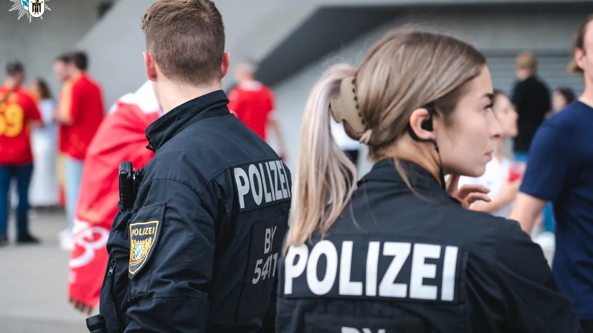 Femeie împușcată de poliție la München (sursa: Facebook/Polizei München)