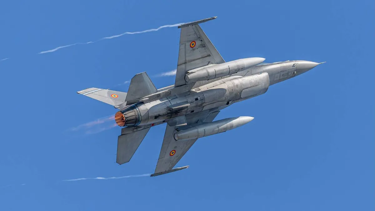 Nicușor Dan explică mecanismul doborârii dronelor (sursa: Facebook/Forțele Aeriene Române)