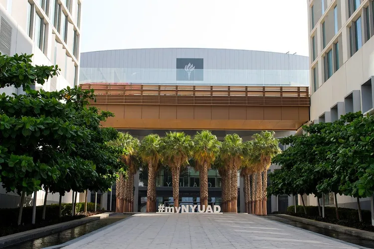 Costurile astronomice ale școlarizării fetei lui Ponta la New York University of Abu Dhabi Foto: NYU Abu Dhabi