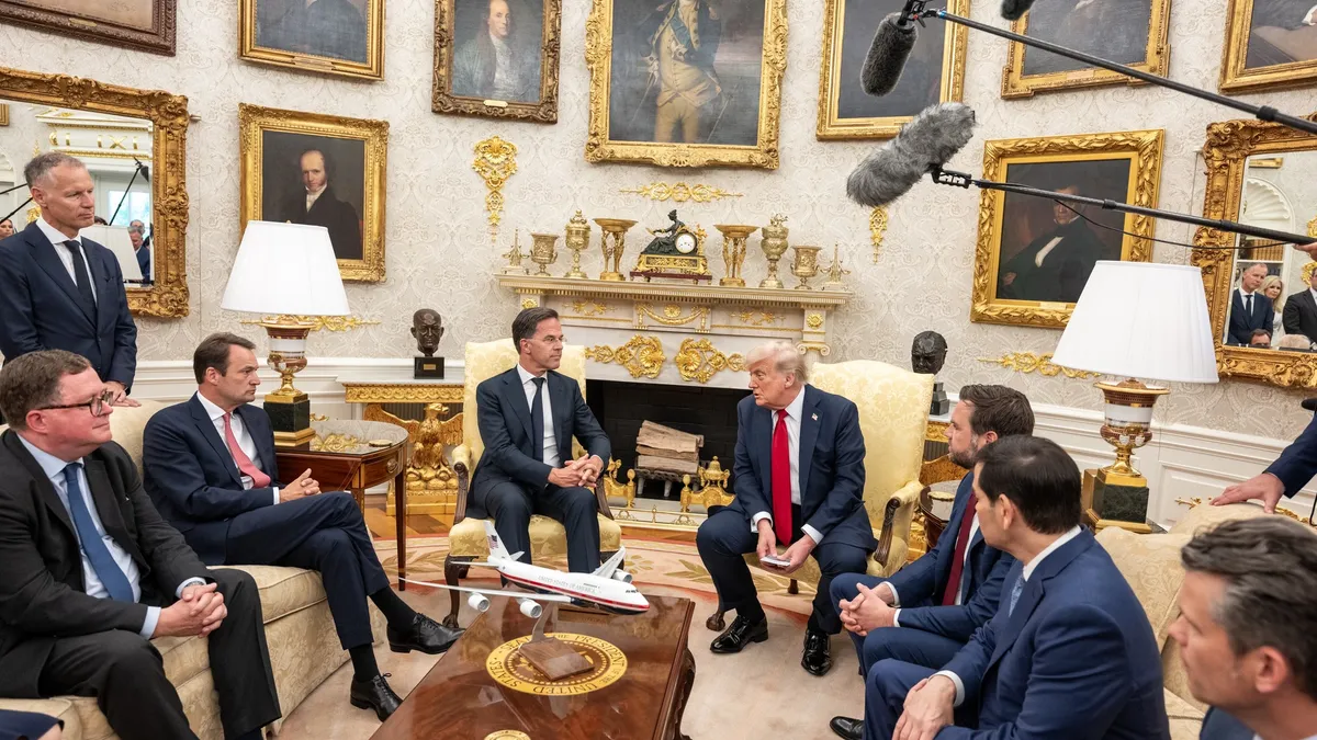 Trump continuă să-l atace pe Putin (sursa: Facebook/The White House)