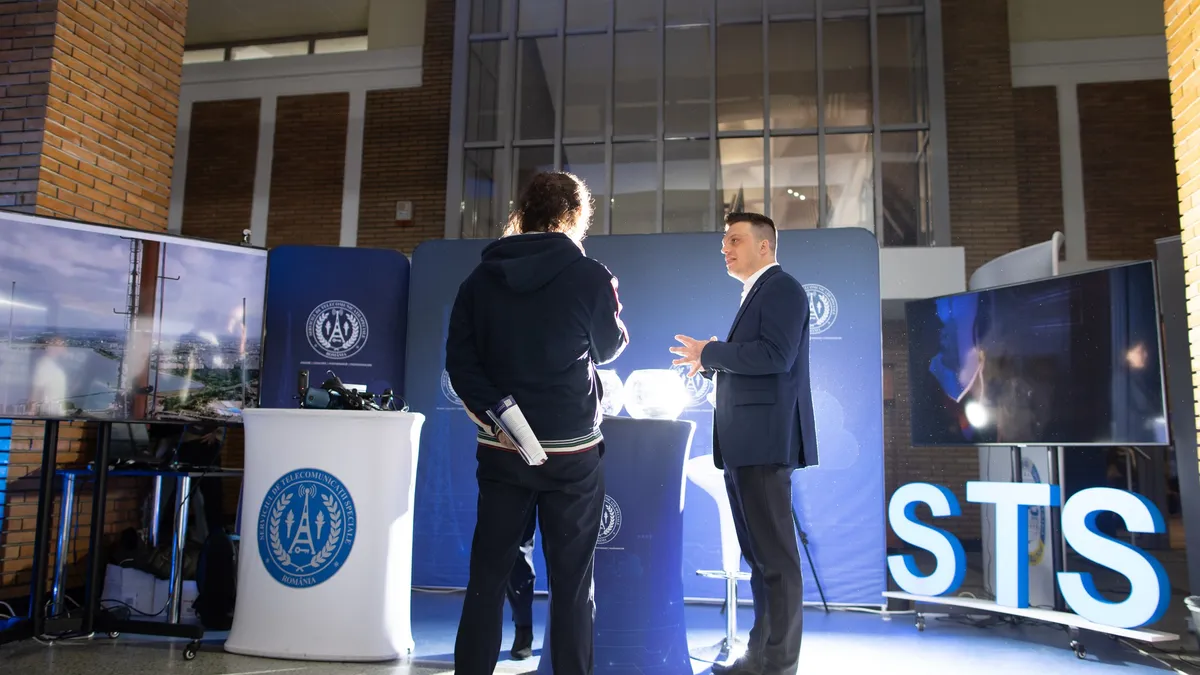 Cloud guvernamental - contract STS cu dedicație (sursa: Facebook/STS - Serviciul de Telecomunicaţii Speciale)