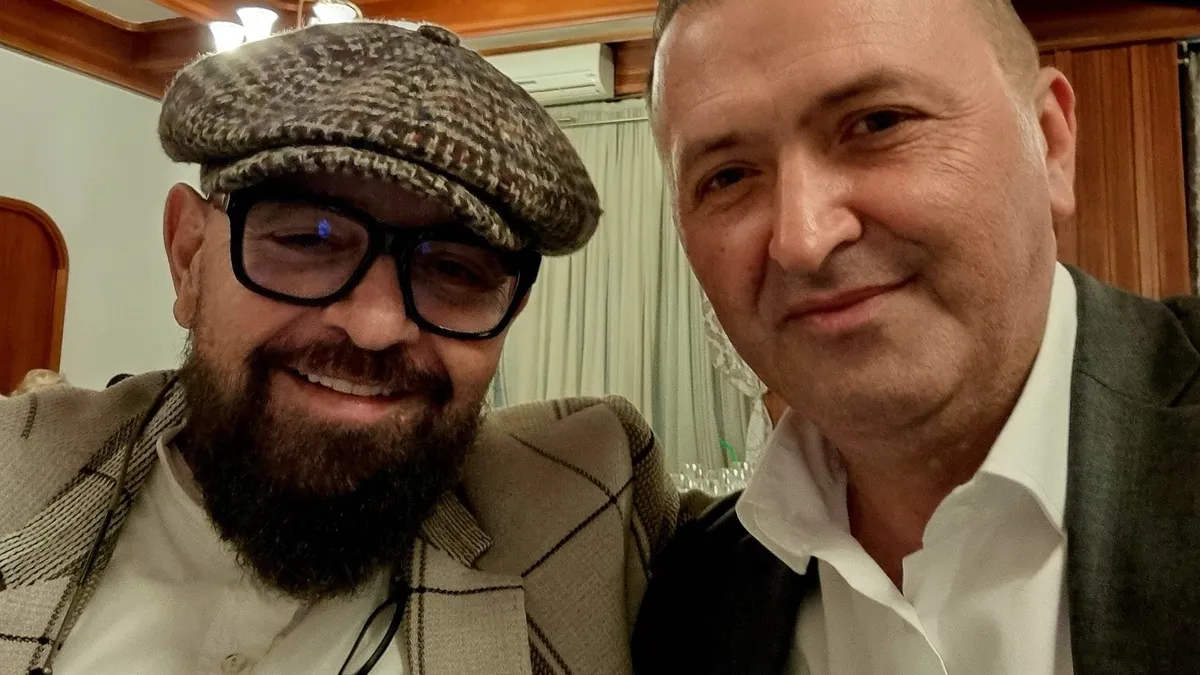 Fost maistru instructor la Clubul copiilor, Laurențiu Gîdei (aici, alături de Piedone), secretar de stat la ministerul Economiei Foto: Facebook