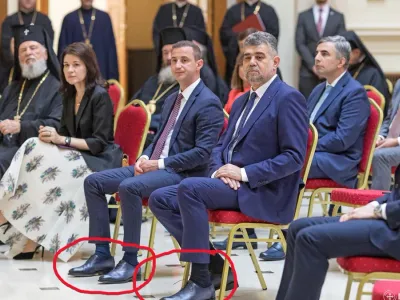 Simonis, cu ciocate italienești, crede că îi poate disprețui pe liderii USR Foto: Basilica.ro
