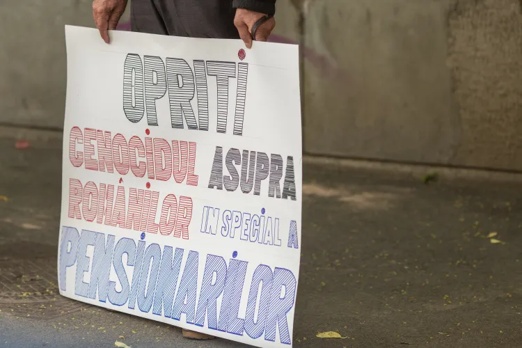 România plătește cele mai mici pensii din UE, sub nivelul Bulgariei. Numai Letonia plătește mai puțin pentru pensia minimă, dar mai mult la cea medie. Unele state plătesc 13 pensii pe an