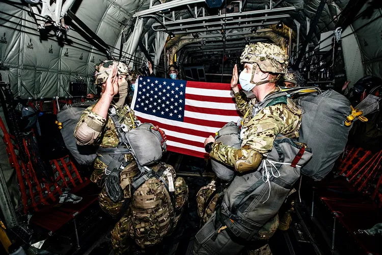 SUA sprijină Ucraina, indiferent de alegeri (sursa: Facebook/NATO)