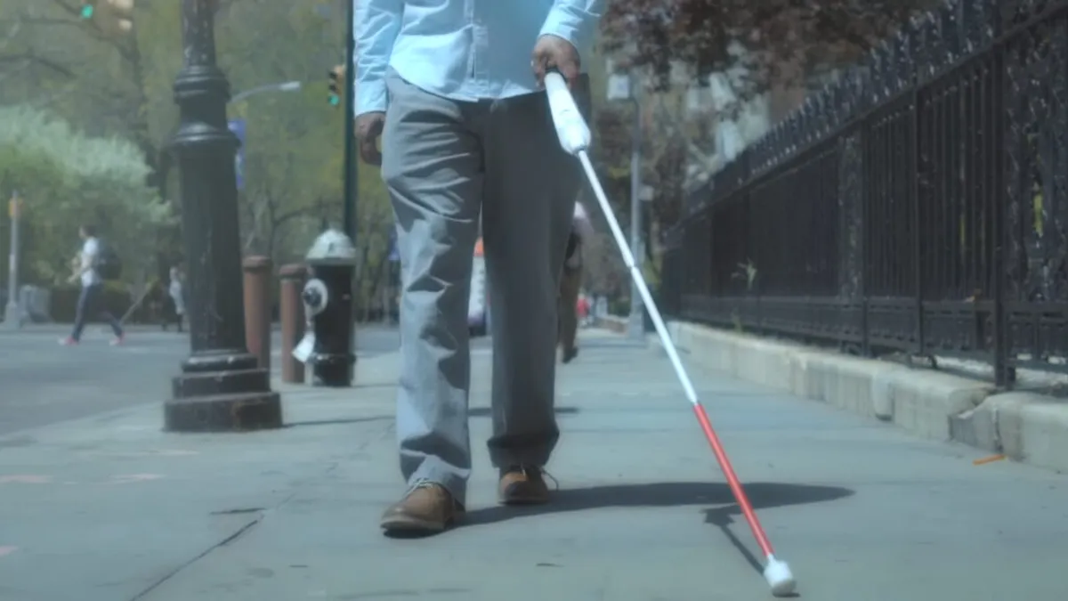 Ciolacu a scăzut masiv pensiile nevăzătorilor (sursa: ziaruldeiasi.ro)