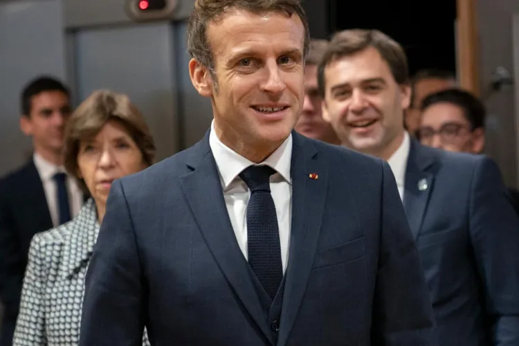 Degringoladă politică în Franța, Macron va numi un nou premier după ce Michel Barnier a fost nevoit să demisioneze după numai trei luni