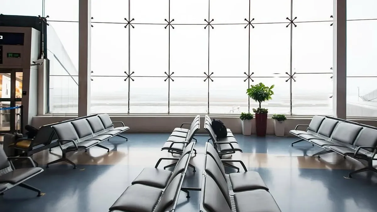 Haos în traficul aerian din Orientul Mijlociu (sursa: Facebook/TAROM)