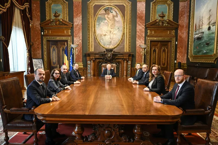 Isărescu anunță dezastrul care va urma în 2025 Foto: ZF