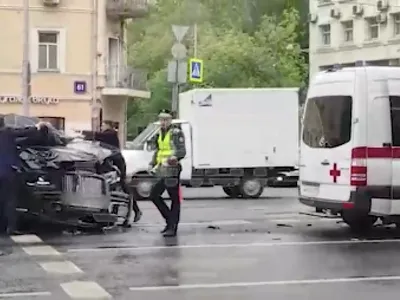 Limuzină blindată atribuită patriarhului Kirill, accident (sursa: Telegram/SHOT)