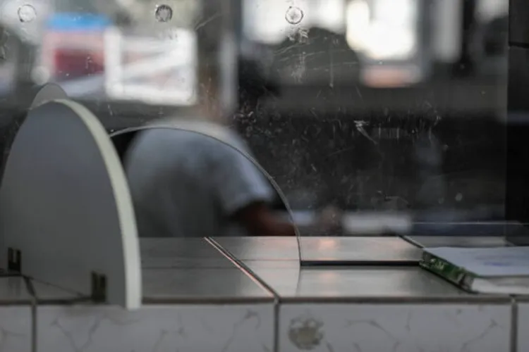 Ciolacu, îngrijorat că o majorare de 10% a salariilor unor bugetari este „prea mică” Foto: Inquam/Octav Ganea