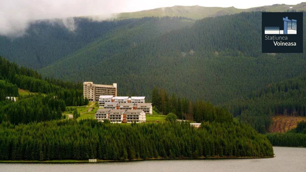 Ultimul hotel din stațiunea Voineasa se va închide Foto: Facebook