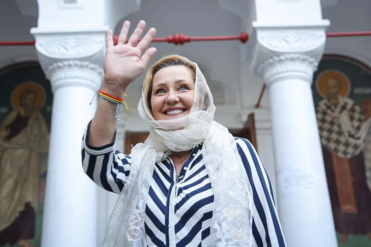 Clotilde Armand către Lasconi: „Cred că Dumnezeu este oripilat de atâta abjecție”