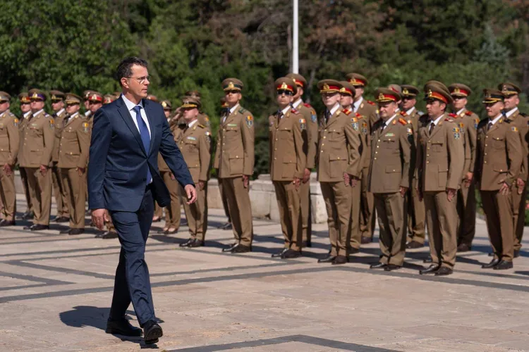 Reforma pensiilor militare va fi amânată (sursa: Facebook/Ionuț Moșteanu)