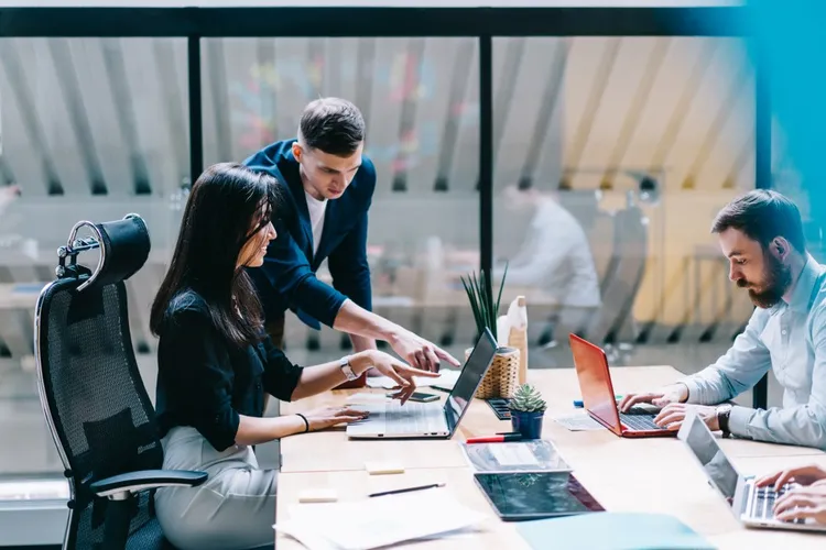 Gigantul Amazon are probleme în România (sursa: ziaruldeiasi.ro)