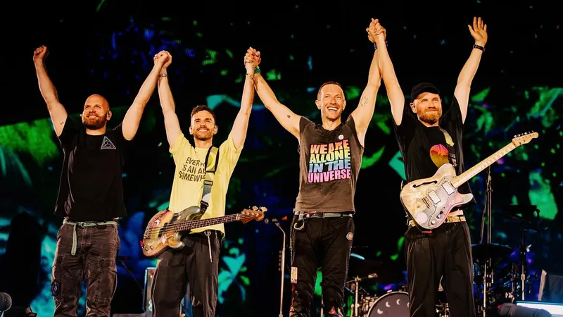 Coldplay ignoră concertele de la București (sursa: Facebook/Coldplay)