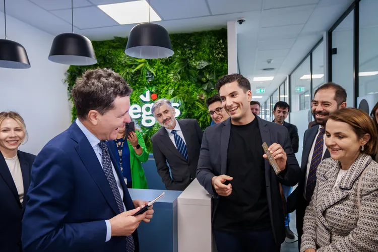 Consilierul prezidențial Burnete, răspuns către cei care susțin că „România nu mai produce nimic” Foto: Facebook